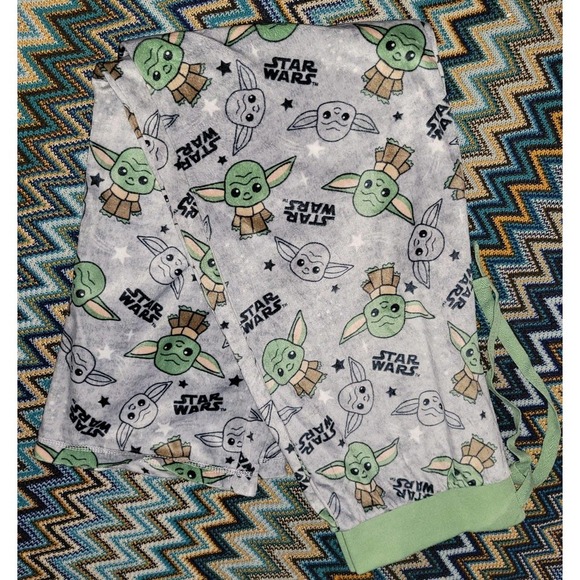 Star Wars Yoda pj pants medium - Picture 2 of 2